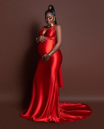 It's the most wonderful time of the year! - Maternity gown for photoshoot