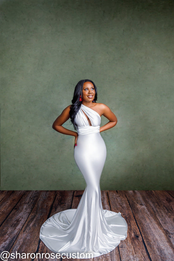 Oscar White Satin Engagement Gown Perfect for Photo Shoots L Oscar White Satin Engagement Gown Perfect for Photo Shoots L
